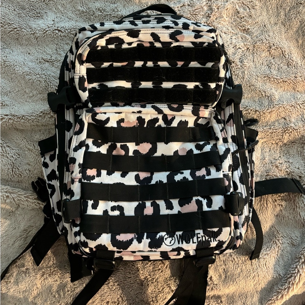 Wolfpak Leopard/Cheetah print back pack 25L